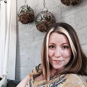 Meet your Posher, Lori